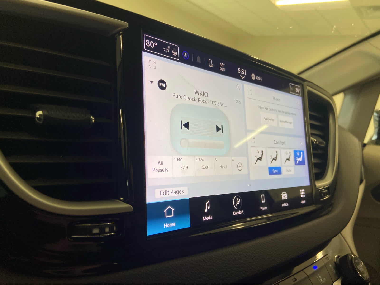 Used 2024 Chrysler Pacifica Touring-L FWD image 24