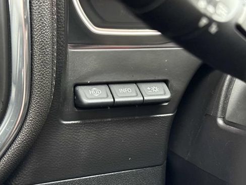 Used 2019 Chevrolet Silverado 1500 High Country w/ Technology Package AWD/4WD image 29