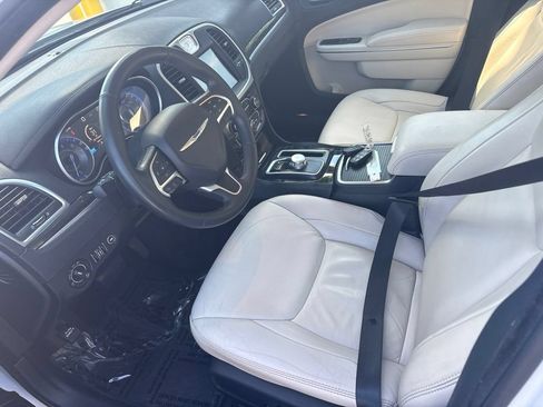 Used 2015 Chrysler 300 Limited w/ Driver Convenience Group RWD image 12