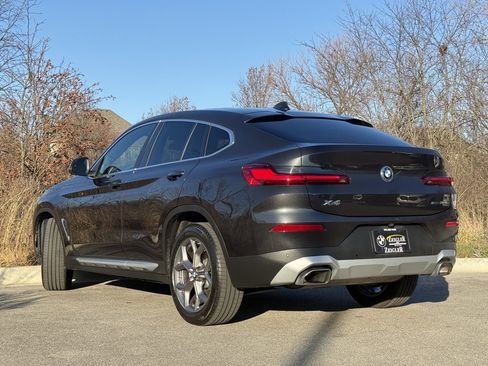 Used 2023 BMW X4 xDrive30i w/ Convenience Package image 4