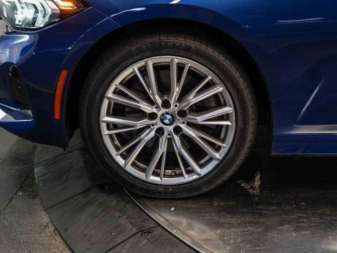 Used 2023 BMW 330i Sedan w/ Convenience Package RWD image 9