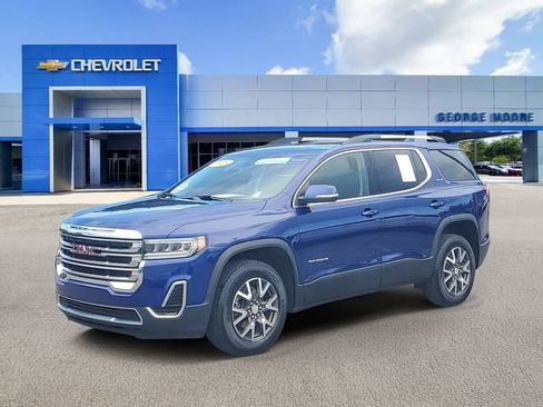 Certified 2023 GMC Acadia SLE w/ Driver Convenience Package image 2