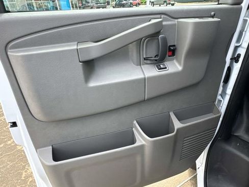 New 2026 Chevrolet Express 2500 Extended w/ Driver Convenience Package RWD image 21
