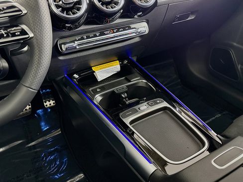New 2026 Mercedes-Benz GLB 35 AMG 4MATIC image 5