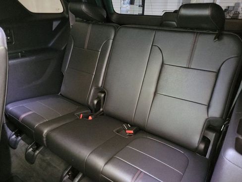 Certified 2022 Chevrolet Traverse RS w/ LPO, Floor Liner Package image 11
