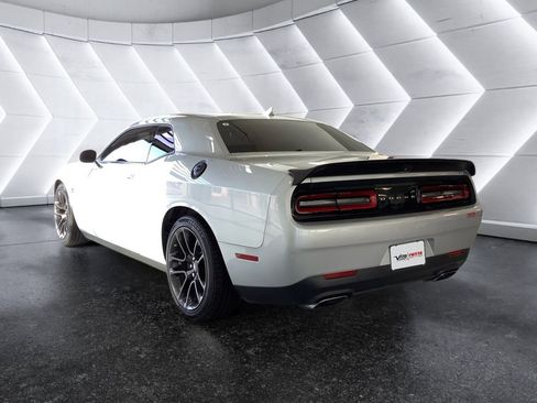 Used 2022 Dodge Challenger R/T Scat Pack RWD image 6