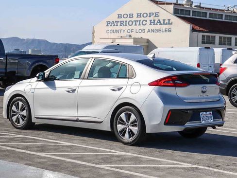 Used 2018 Hyundai Ioniq Plug-In Hybrid FWD image 6