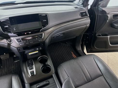 Used 2023 Honda Passport TrailSport image 21
