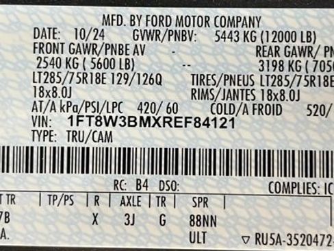 Used 2024 Ford F350 Platinum w/ Tremor Off-Road Package AWD/4WD image 57