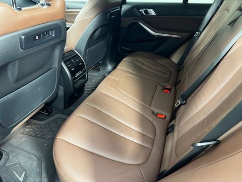 Used 2020 BMW X5 xDrive40i w/ Premium Package AWD/4WD image 14