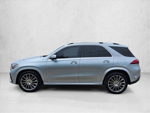 Used 2025 Mercedes-Benz GLE 450e 4MATIC image 9
