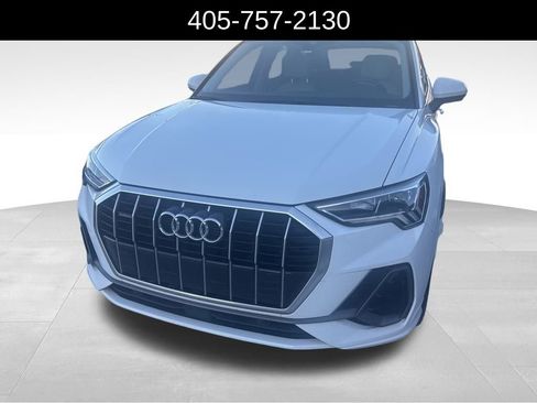 Used 2020 Audi Q3 2.0T Premium Plus image 2