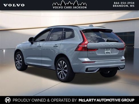 Used 2024 Volvo XC60 B5 Plus AWD/4WD image 6