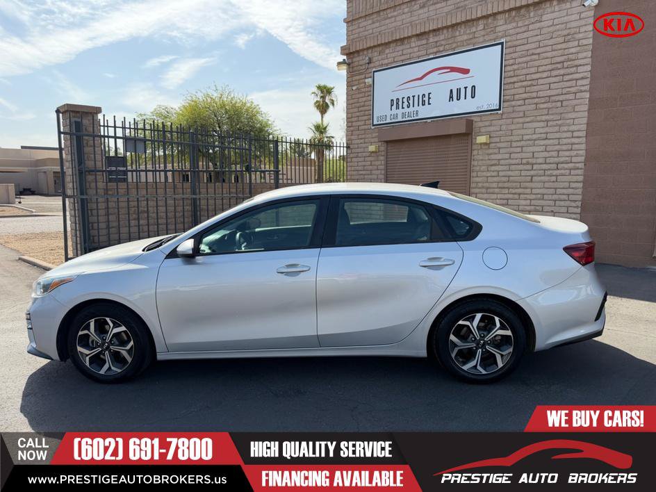 Used 2021 Kia Forte LXS FWD image 2