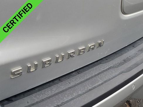 Certified 2019 Chevrolet Suburban LT image 32