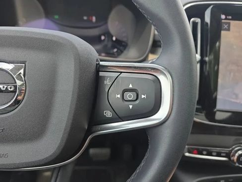 Used 2023 Volvo XC40 B5 Plus w/ Driver Assist Package AWD/4WD image 21