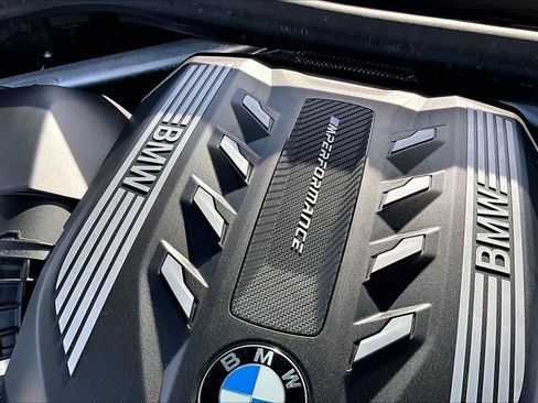 Used 2022 BMW X7 M50i w/ Dynamic Handling Package AWD/4WD image 33
