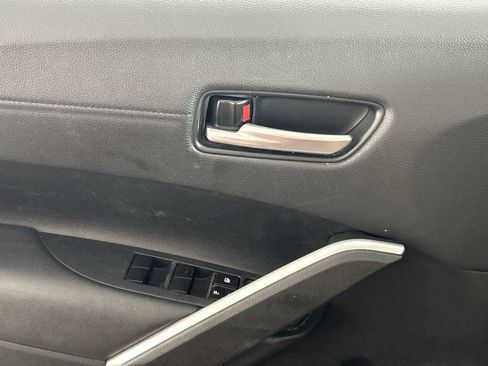 Used 2023 Toyota Corolla Cross XLE FWD image 18