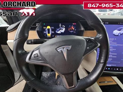 Used 2021 Tesla Model X Long Range image 9