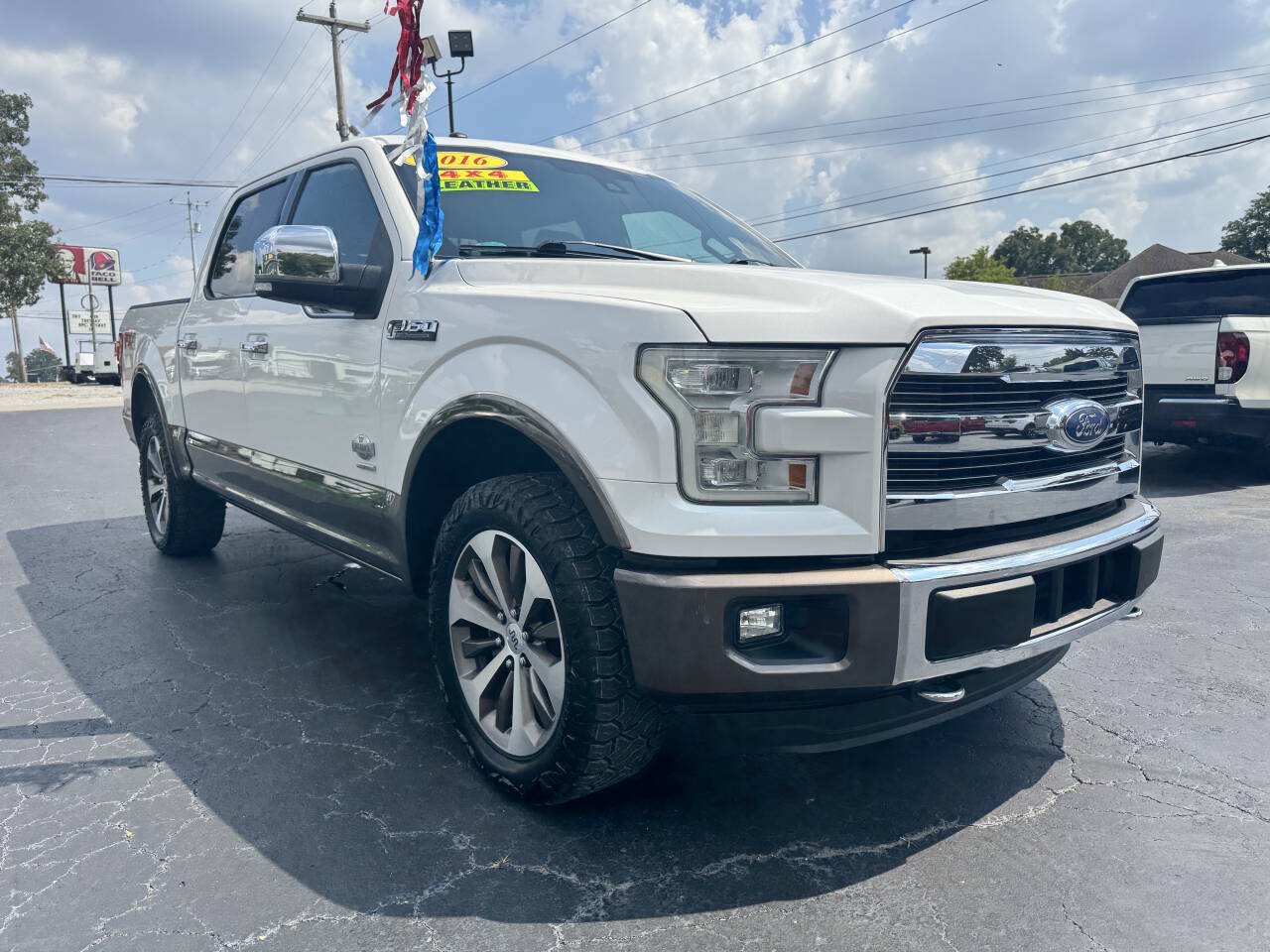 Used 2016 Ford F150 King Ranch w/ Equipment Group 601A Luxury AWD/4WD image 8