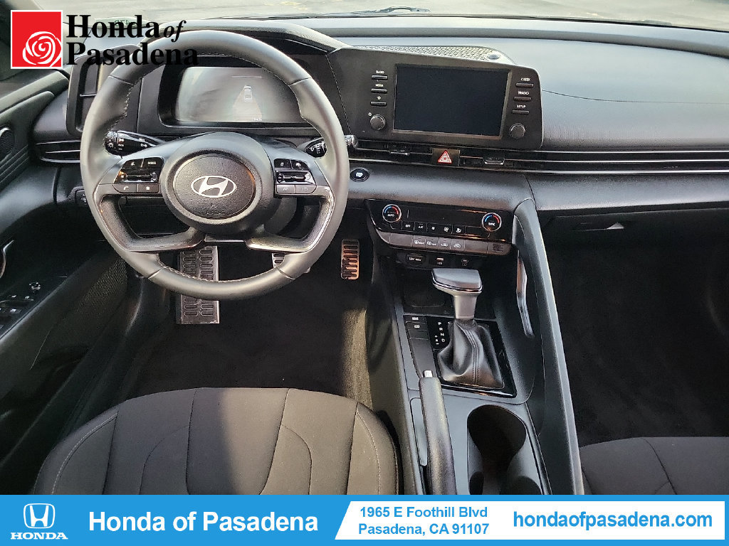 Used 2025 Hyundai Elantra Sport FWD image 10