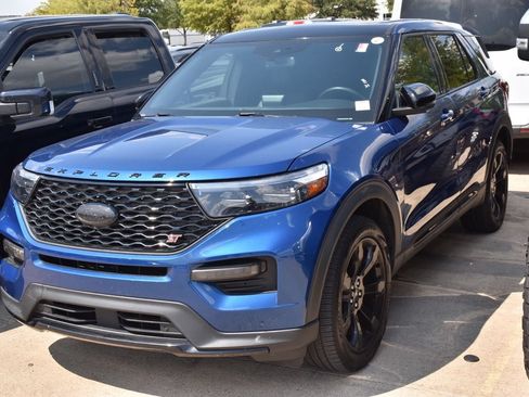 Certified 2022 Ford Explorer ST w/ Equipment Group 401A AWD/4WD image 2