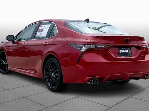 Used 2021 Toyota Camry XSE image 12