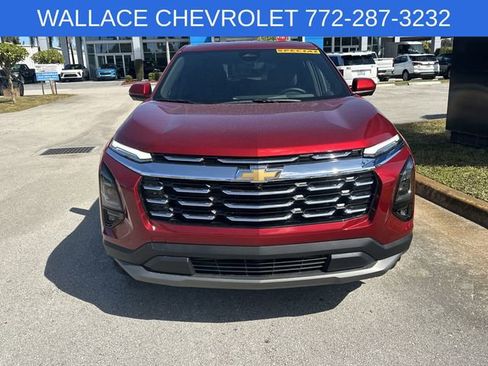 Used 2026 Chevrolet Equinox LT w/ Safety and Technology Package FWD image 3