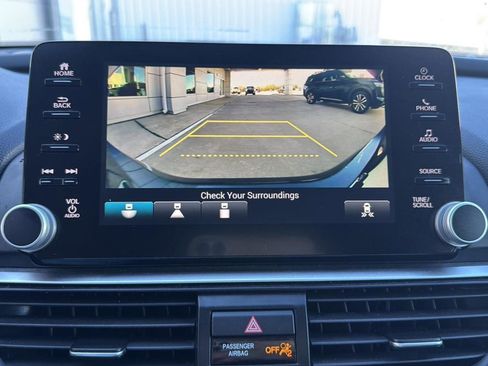 Used 2019 Honda Accord EX image 31