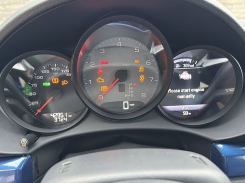 Used 2018 Porsche 718 Cayman image 20