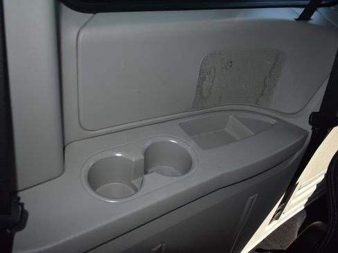 Used 2019 Dodge Grand Caravan SXT FWD image 39