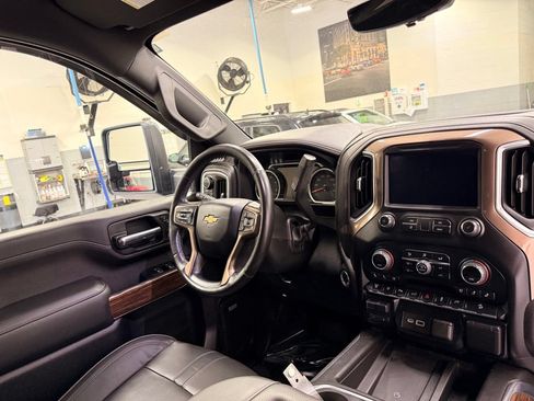 Used 2022 Chevrolet Silverado 3500 High Country w/ Z71 Off-Road Package AWD/4WD image 29