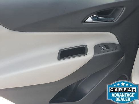 Used 2021 Chevrolet Equinox LS image 42