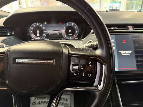 Used 2025 Land Rover Range Rover Velar Dynamic SE AWD/4WD image 10