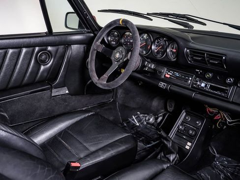 Used 1989 Porsche 911 Carrera RWD image 20