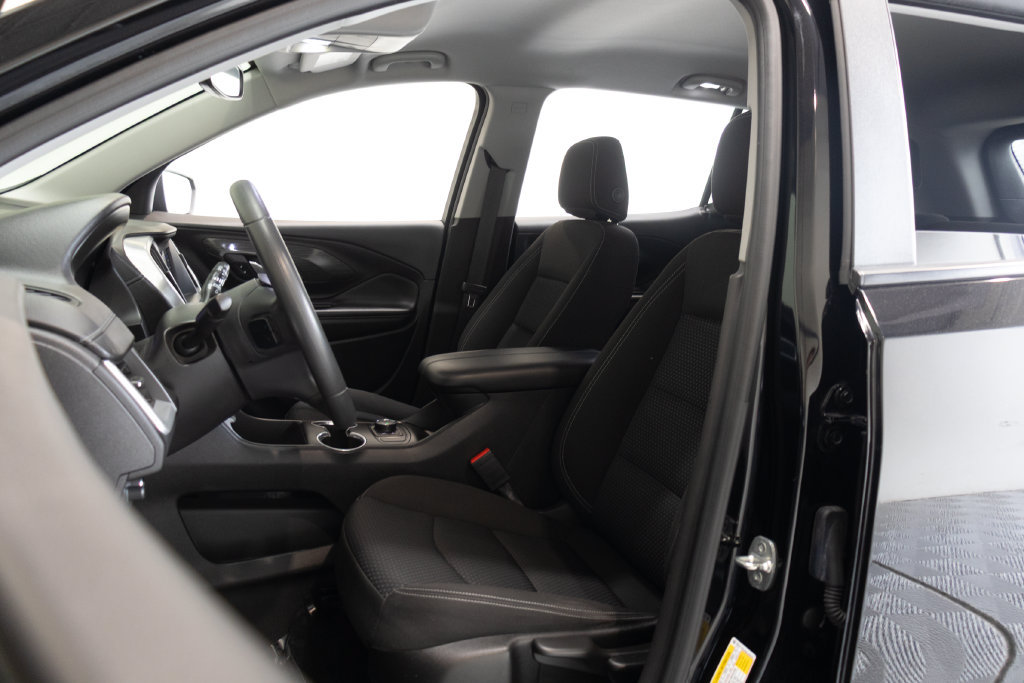 Used 2022 GMC Terrain SLE FWD image 17