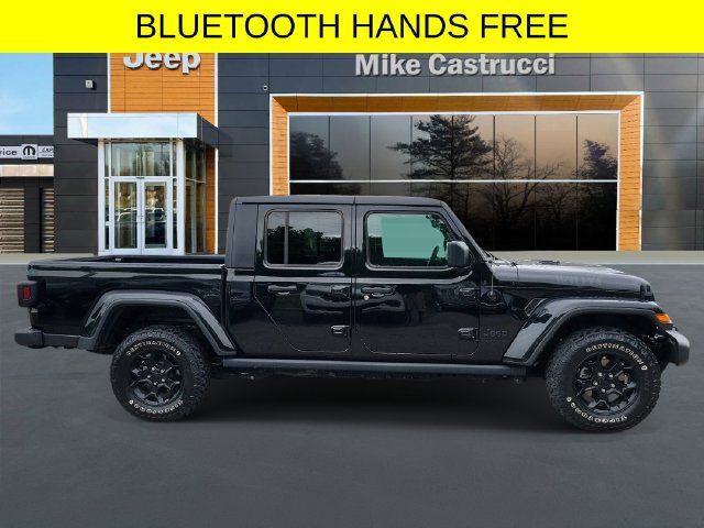 Used 2023 Jeep Gladiator Sport AWD/4WD image 3