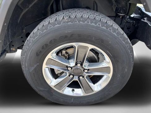 Used 2021 Jeep Wrangler Unlimited Sahara w/ Uconnect 4C Nav & Sound Group AWD/4WD image 10