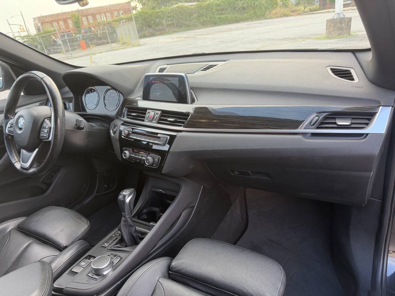 Used 2018 BMW X1 xDrive28i w/ Convenience Package AWD/4WD image 19