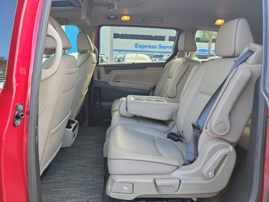 Certified 2024 Honda Odyssey Elite image 16