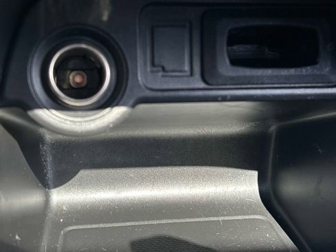 Used 2016 Mitsubishi Outlander AWD image 33