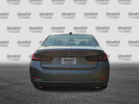 Used 2026 BMW 330i Sedan w/ Premium Package RWD image 9