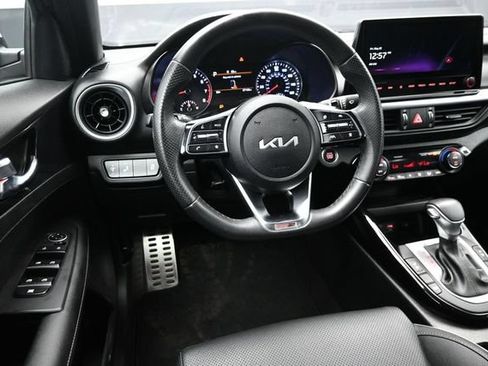 Used 2022 Kia Forte GT-Line w/ GT-Line Premium Package FWD image 18