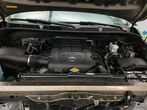 Used 2014 Toyota Sequoia Platinum image 12