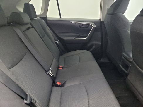 Used 2021 Toyota RAV4 LE FWD image 19