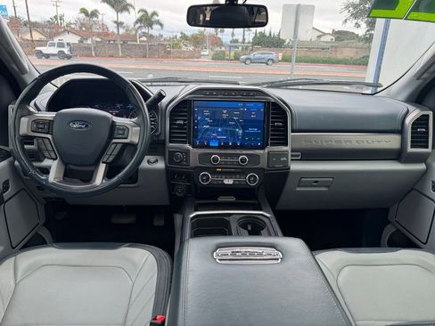 Used 2022 Ford F450 Limited w/ FX4 Off-Road Package image 15