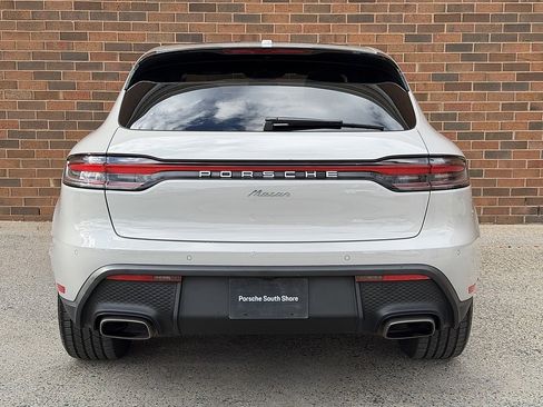 Certified 2025 Porsche Macan image 6