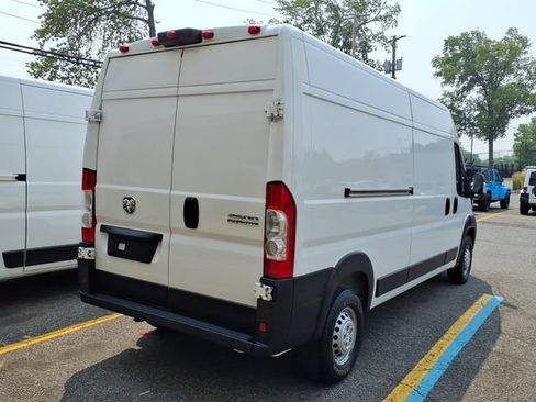 Used 2025 RAM ProMaster 2500 w/ Convenience Group FWD image 5