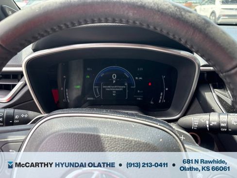 Used 2023 Toyota Corolla Cross AWD Hybrid w/ Convenience Package image 4