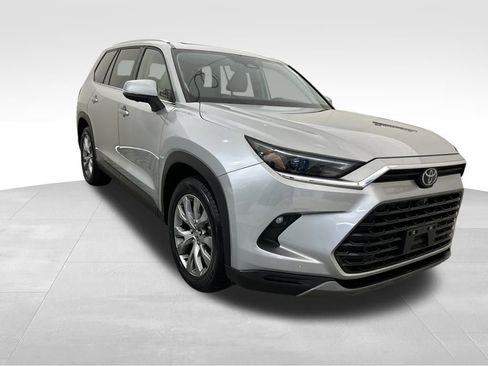 Used 2024 Toyota Grand Highlander Platinum image 7